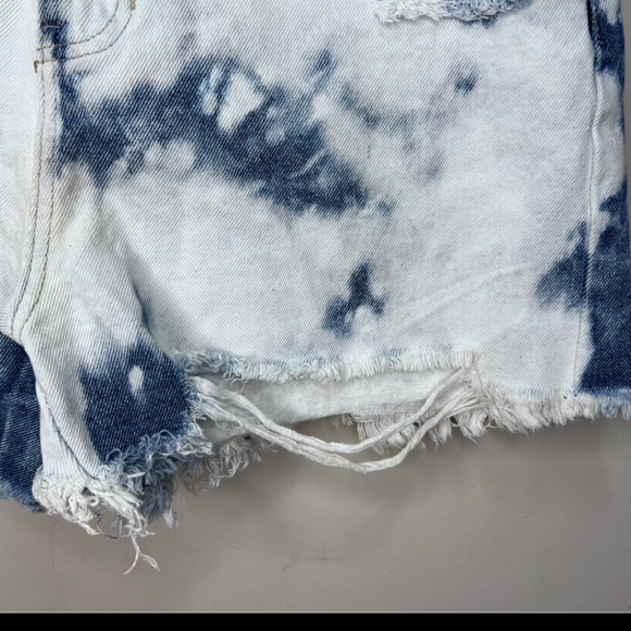 BP Blue & White Bleached Distressed Denim jean Shorts Size 30 - Picture 5 of 8